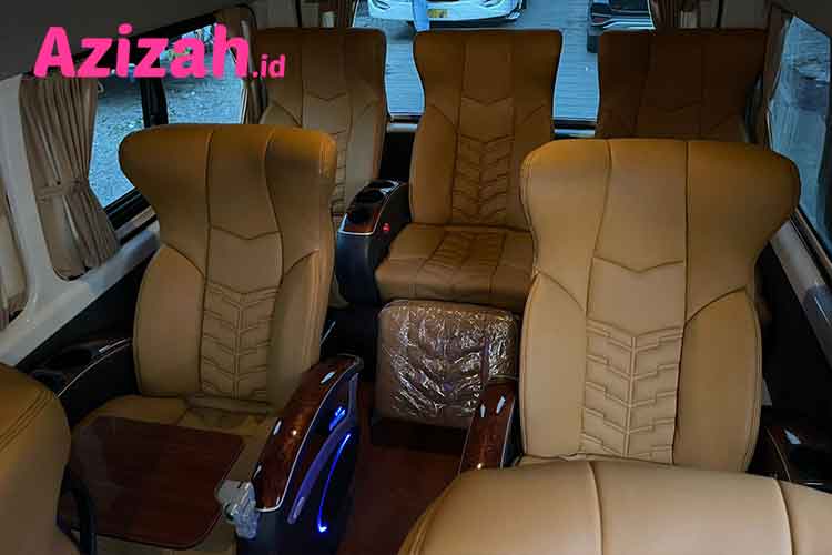 Interior Sewa Hiace Premio Luxury di Jakarta VIP Class
